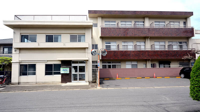 京成本線「勝田台駅」・東葉高速線「東葉勝田台駅」徒歩10分　駐車場 6台あり